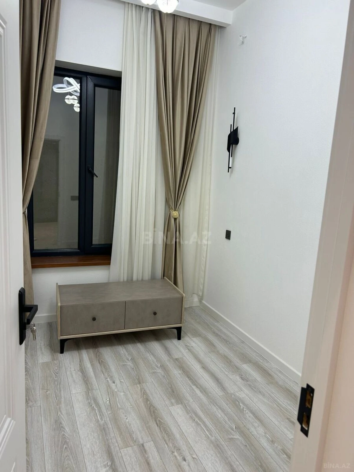 Satılır 4 otaqlı həyət evi 160 m²