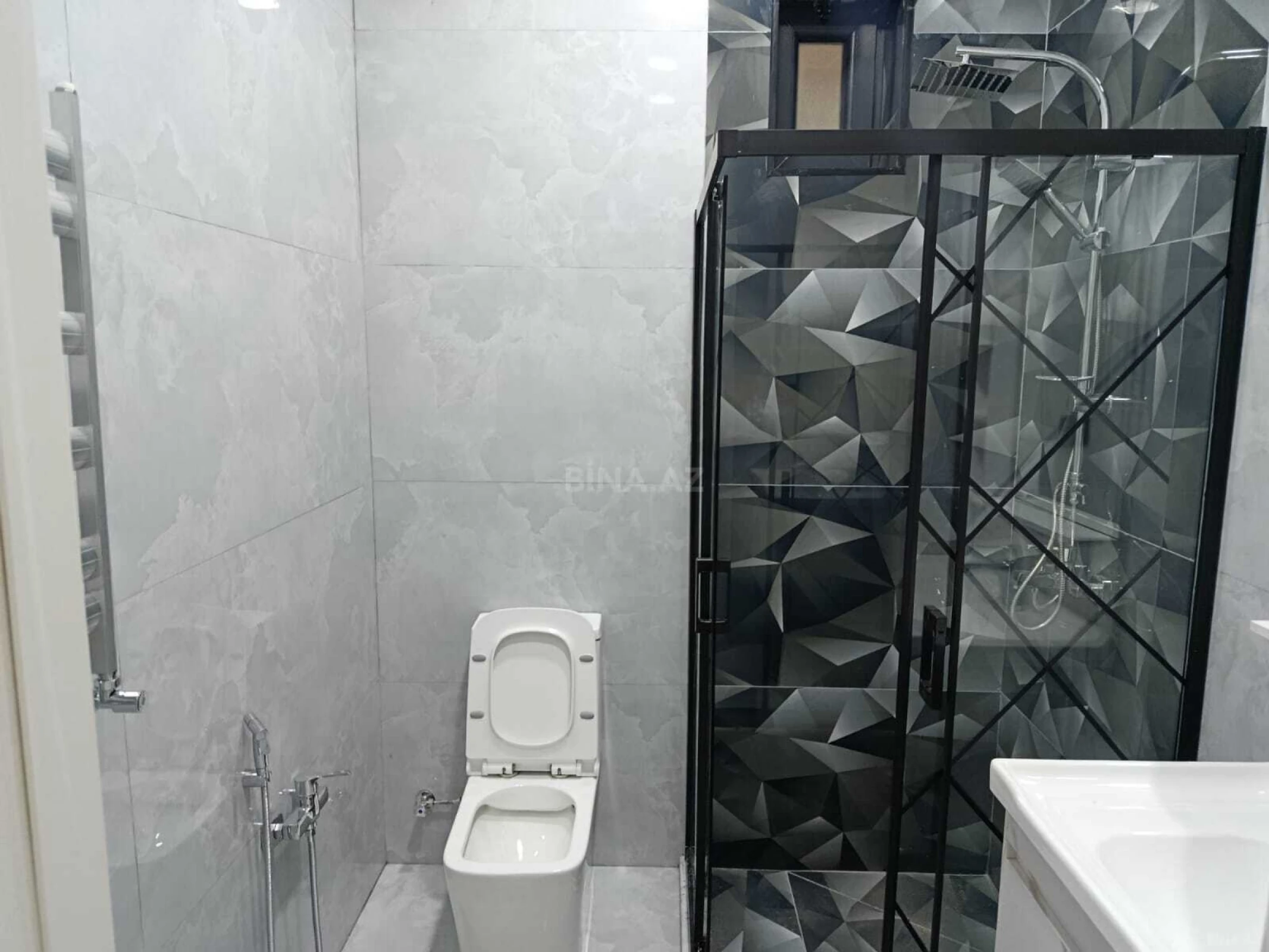 Satılır 4 otaqlı həyət evi 160 m²