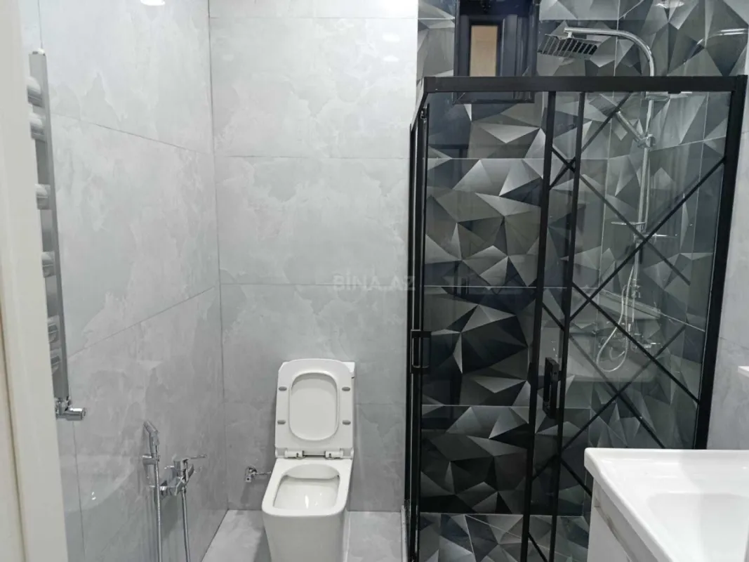Satılır 4 otaqlı həyət evi 160 m²