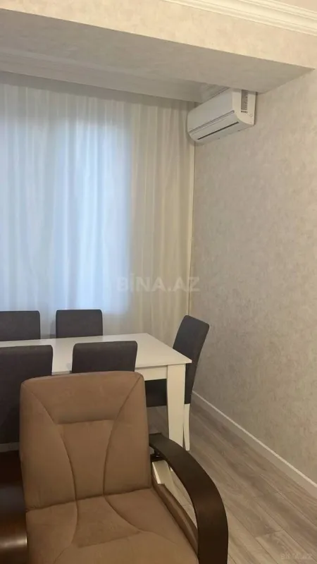 Kirayə verilir 2 otaqlı mənzil 56 m²