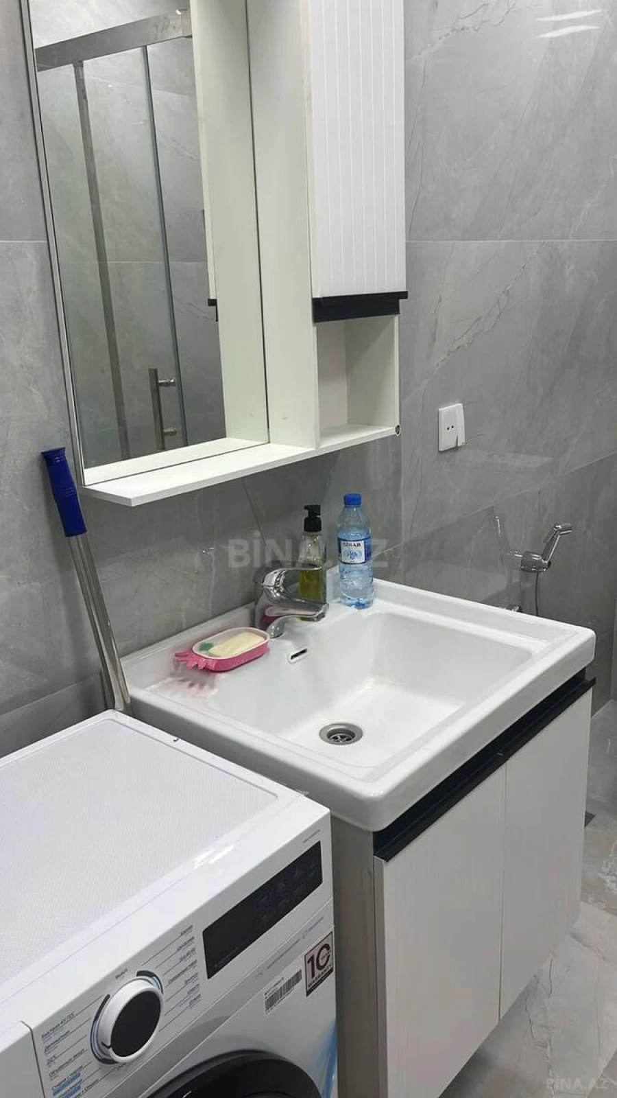 Kirayə verilir 2 otaqlı mənzil 56 m²