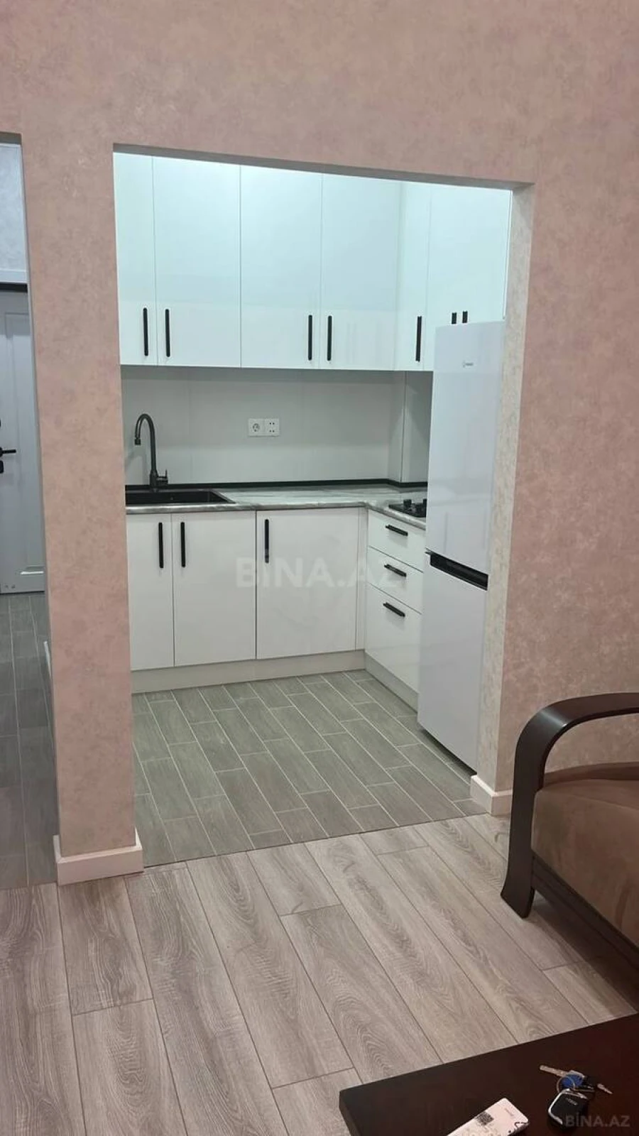 Kirayə verilir 2 otaqlı mənzil 56 m²