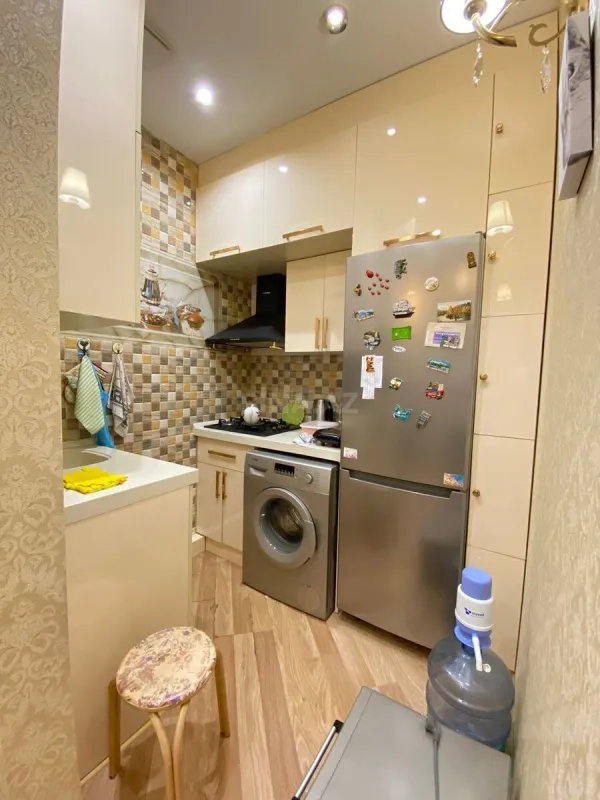 Kirayə verilir 2 otaqlı mənzil 60 m²