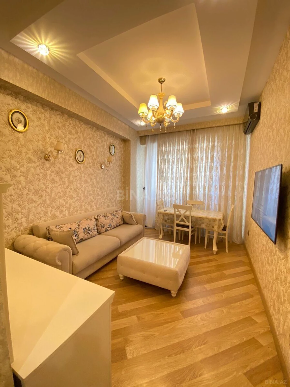Kirayə verilir 2 otaqlı mənzil 60 m²