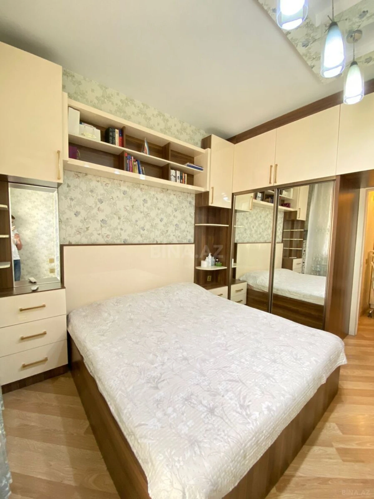 Kirayə verilir 2 otaqlı mənzil 60 m²