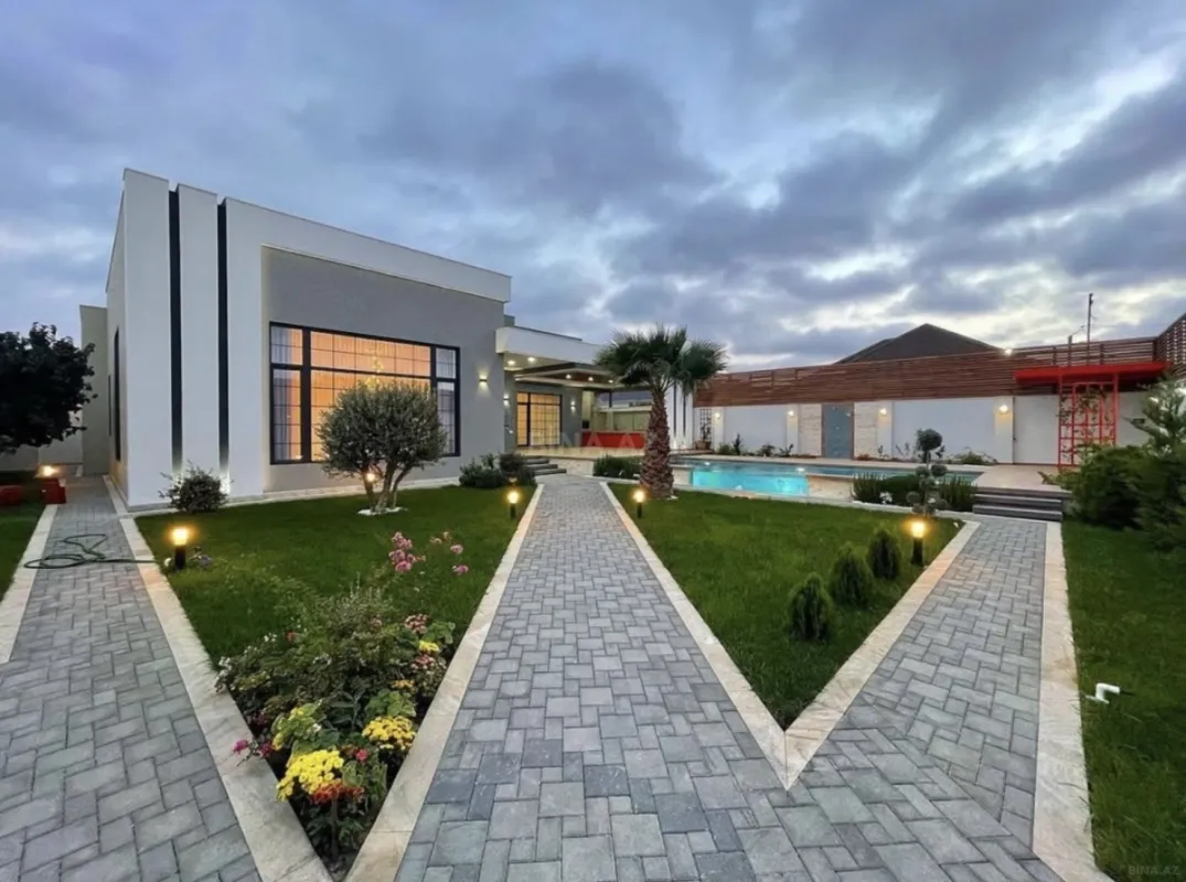 Kirayə verilir 4 otaqlı həyət evi 240 m²