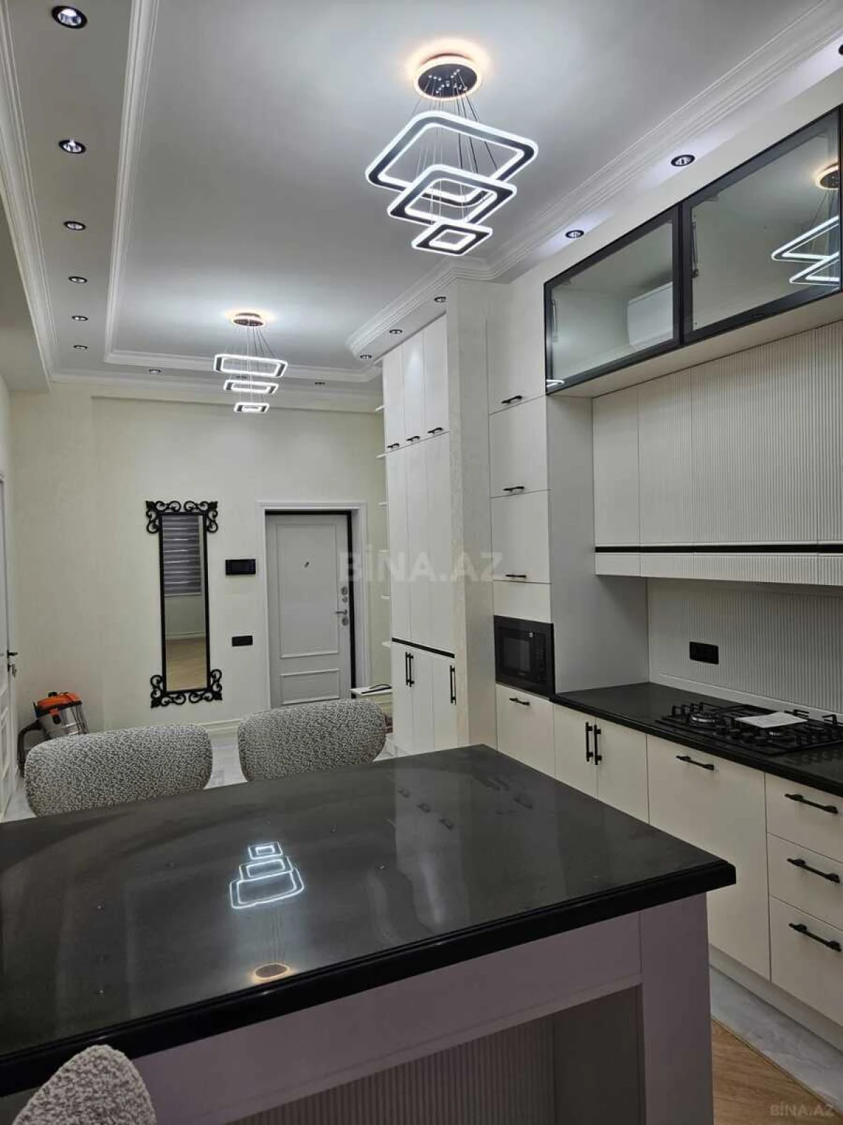 Kirayə verilir 2 otaqlı mənzil 55 m²