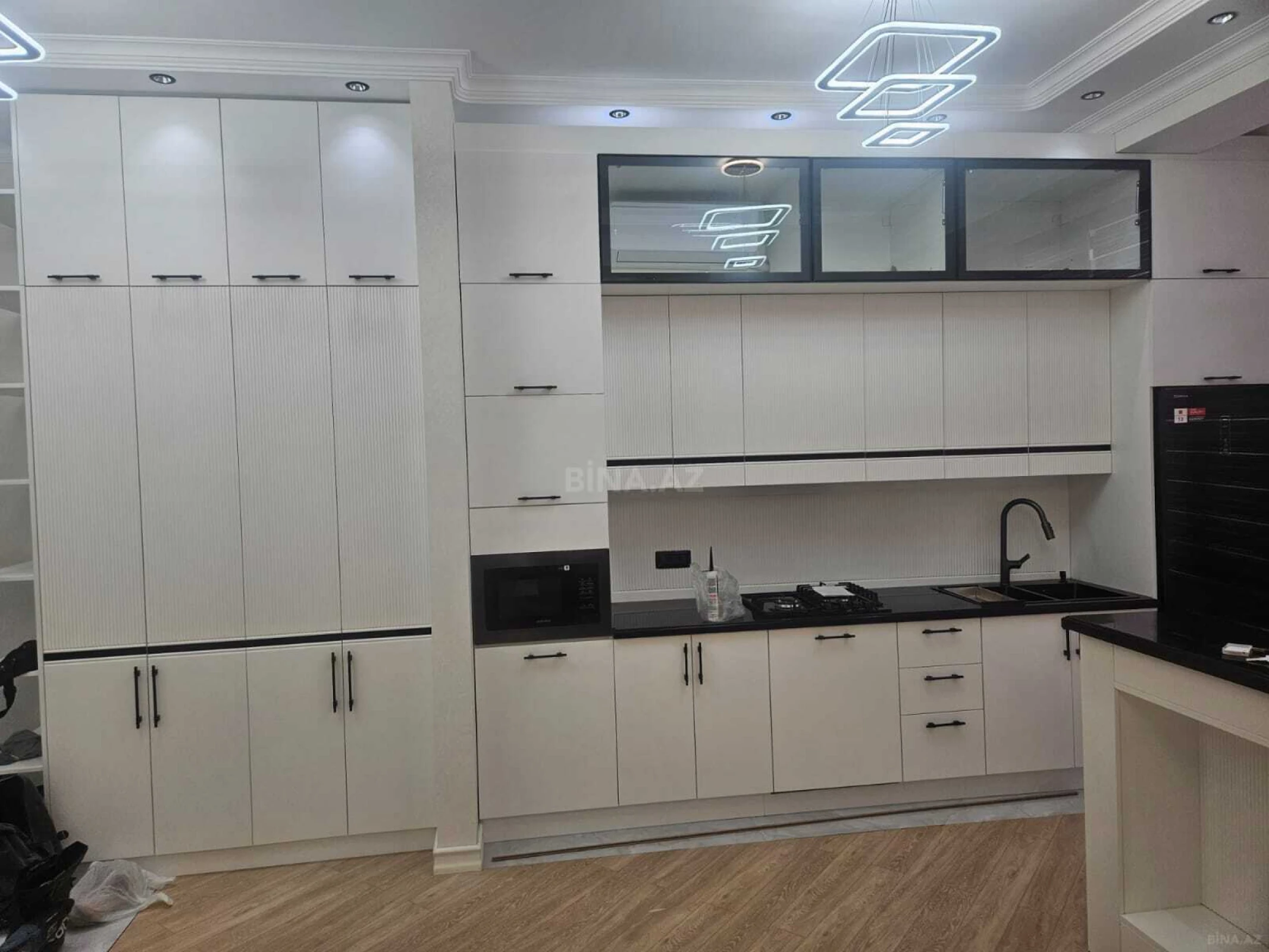 Kirayə verilir 2 otaqlı mənzil 55 m²