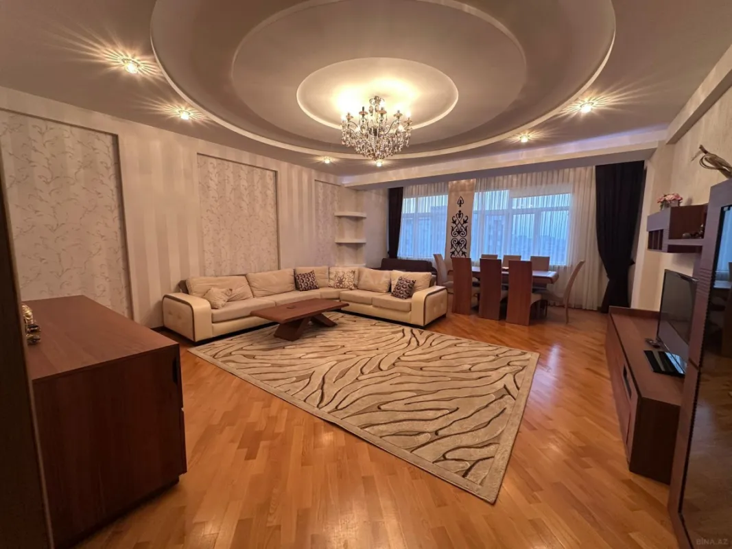 Satılır 3 otaqlı mənzil 160 m²