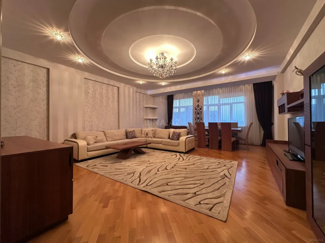 Satılır 3 otaqlı mənzil 160 m²
