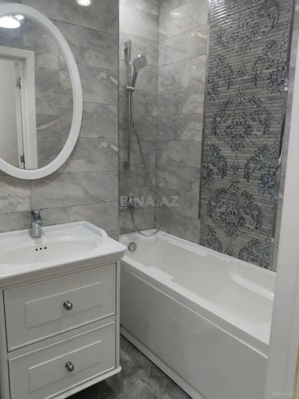 Kirayə verilir 4 otaqlı mənzil 130 m²