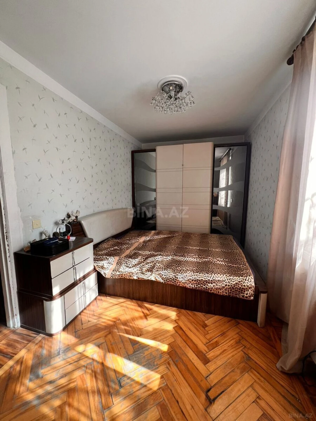 Satılır 2 otaqlı mənzil 60 m²