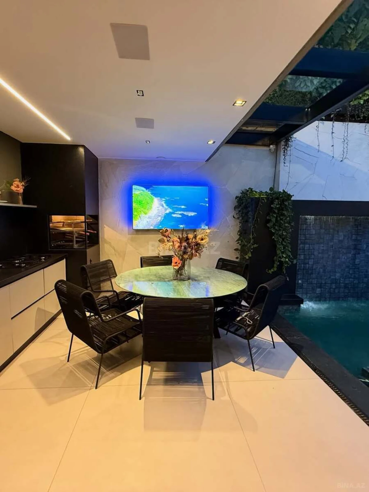 Kirayə verilir 4 otaqlı həyət evi 240 m²