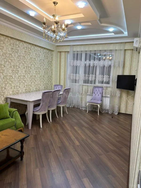 Satılır 3 otaqlı mənzil 100 m²