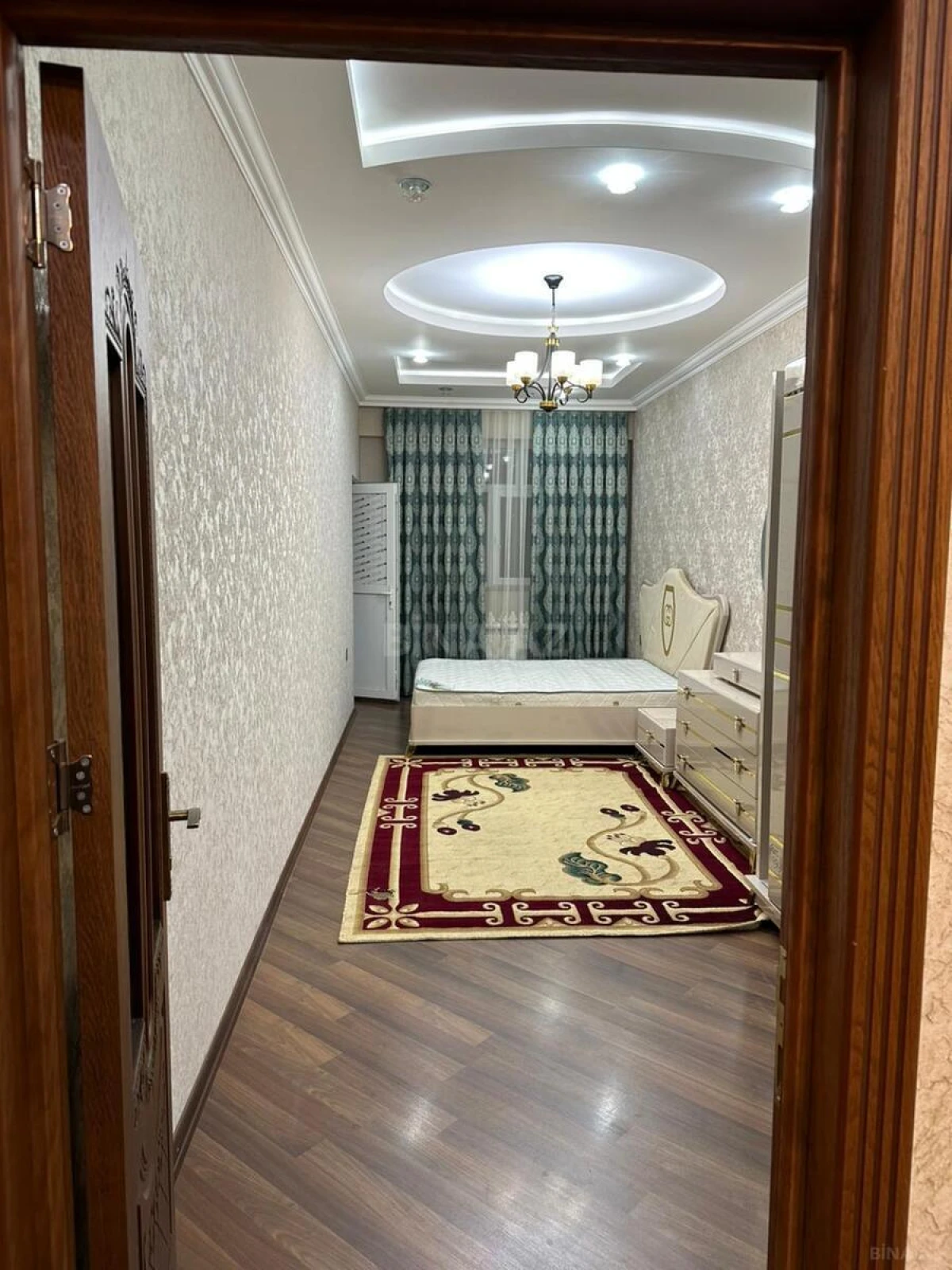 Satılır 3 otaqlı mənzil 100 m²