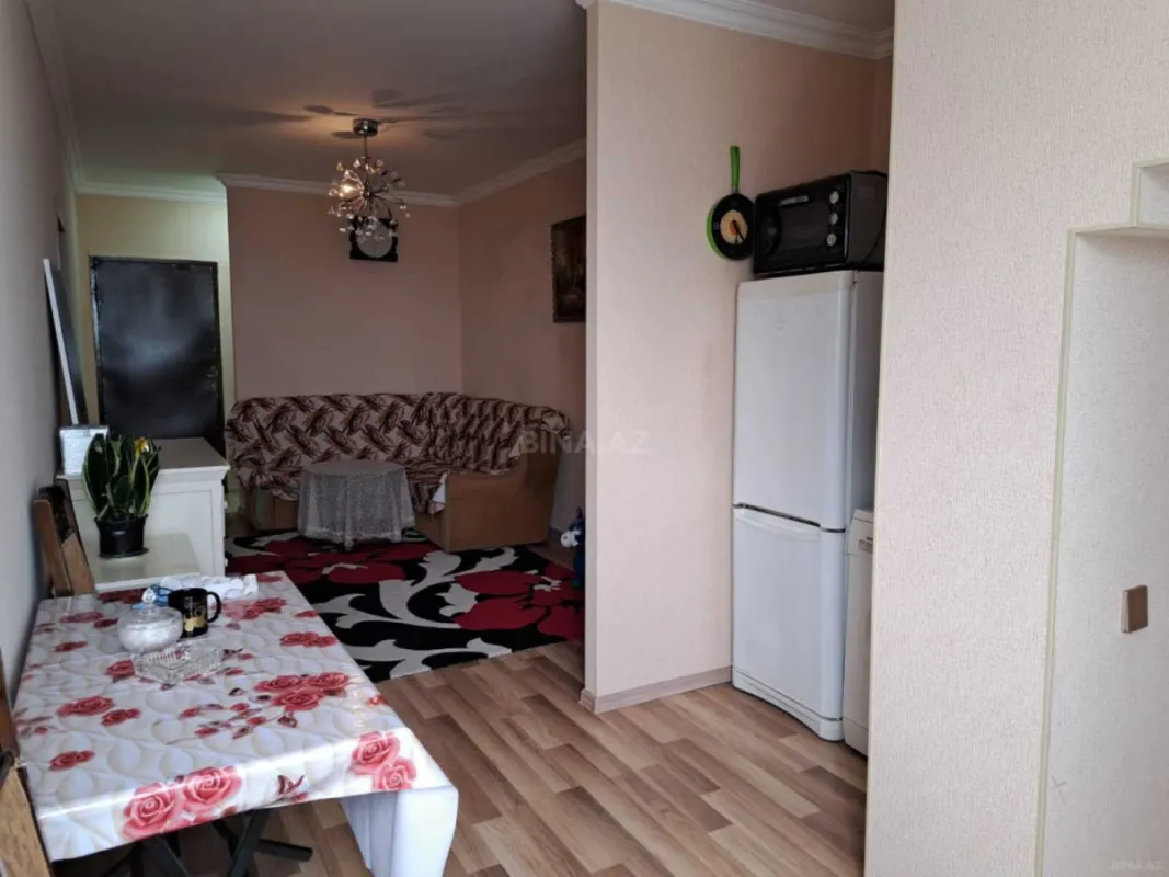 Kirayə verilir 2 otaqlı mənzil 60 m²