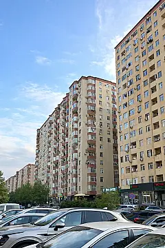 Satılır 4 otaqlı mənzil 140 m² — Bakı, İnşaatçılar 4 otaq 140.00 m²