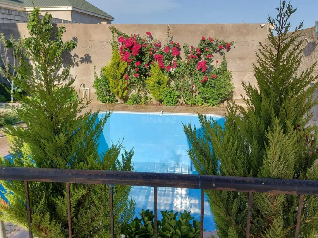 Kirayə verilir 5 otaqlı həyət evi 200 m²