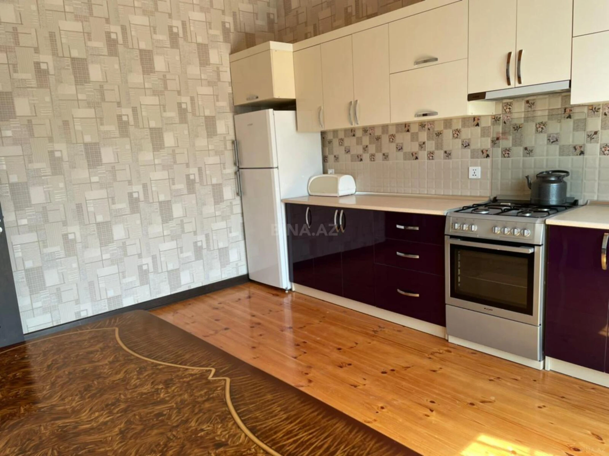 Kirayə verilir 5 otaqlı həyət evi 200 m²