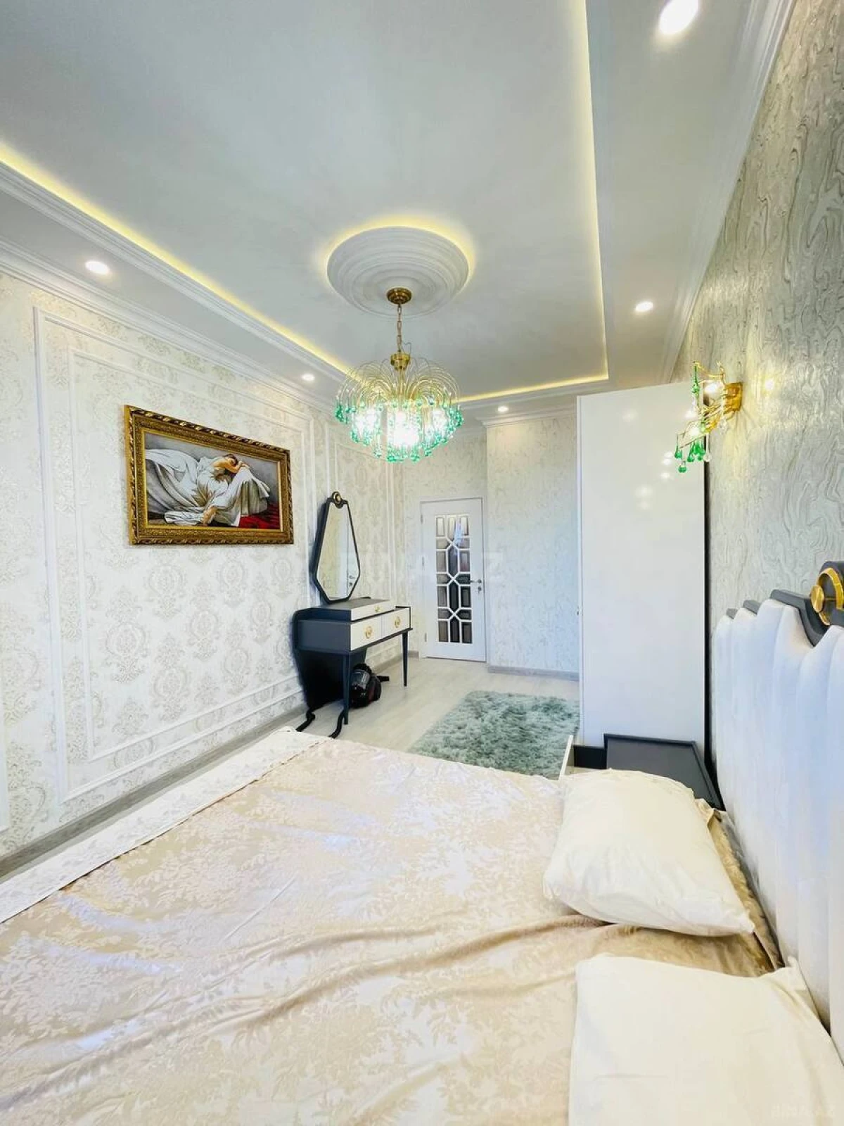 Kirayə verilir 2 otaqlı mənzil 70 m²