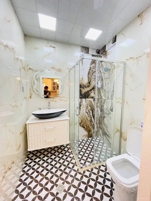 Kirayə verilir 2 otaqlı mənzil 70 m²