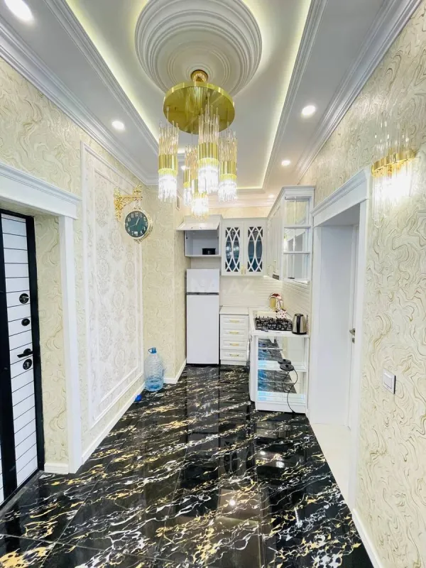 Kirayə verilir 2 otaqlı mənzil 70 m²