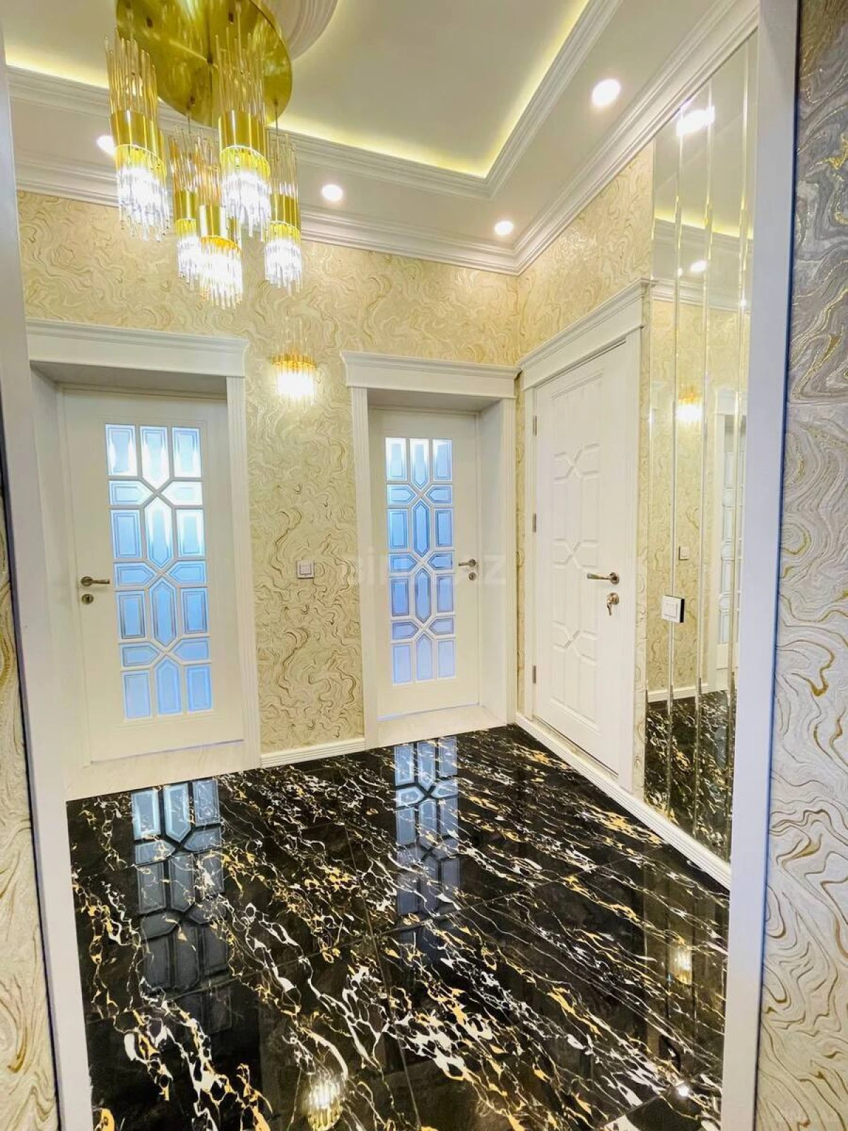 Kirayə verilir 2 otaqlı mənzil 70 m²