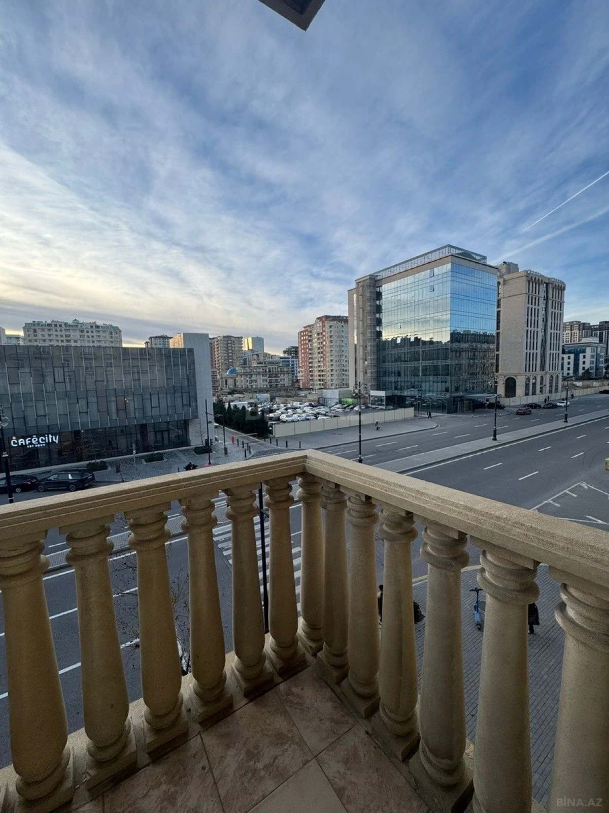 Kirayə verilir 2 otaqlı mənzil 70 m²