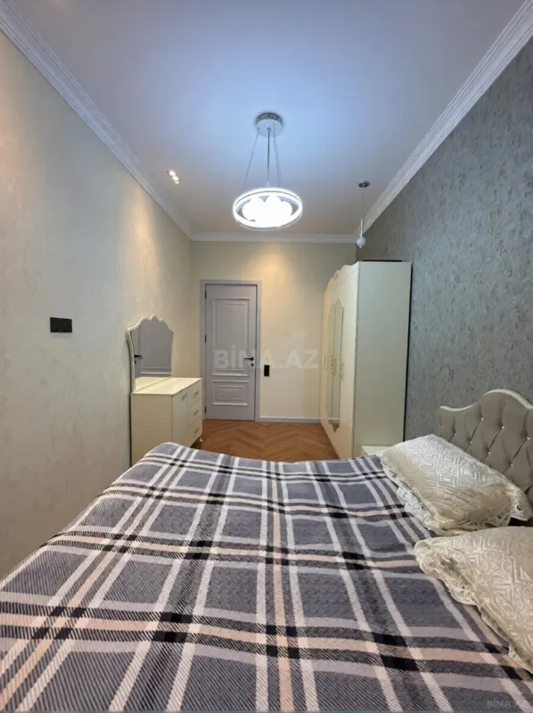 Kirayə verilir 2 otaqlı mənzil 85 m²