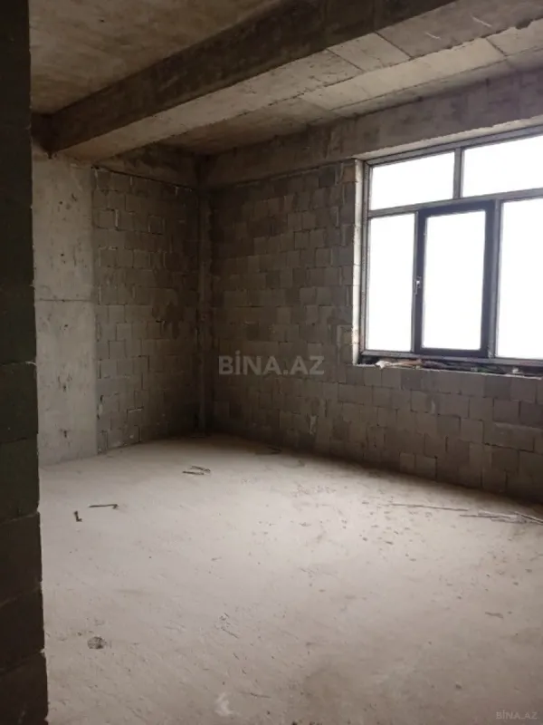 Satılır 4 otaqlı mənzil 153 m²