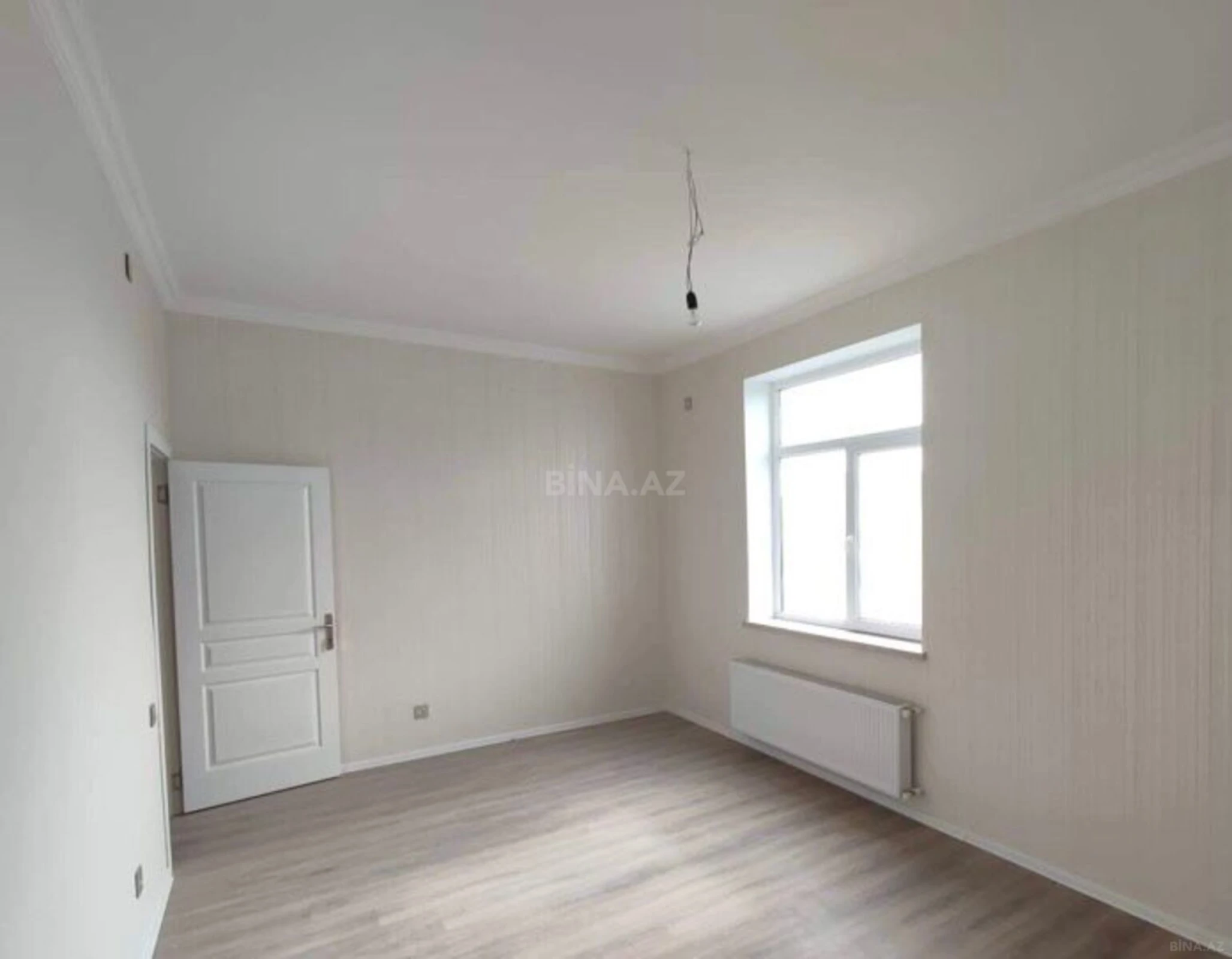 Satılır 4 otaqlı mənzil 110 m²