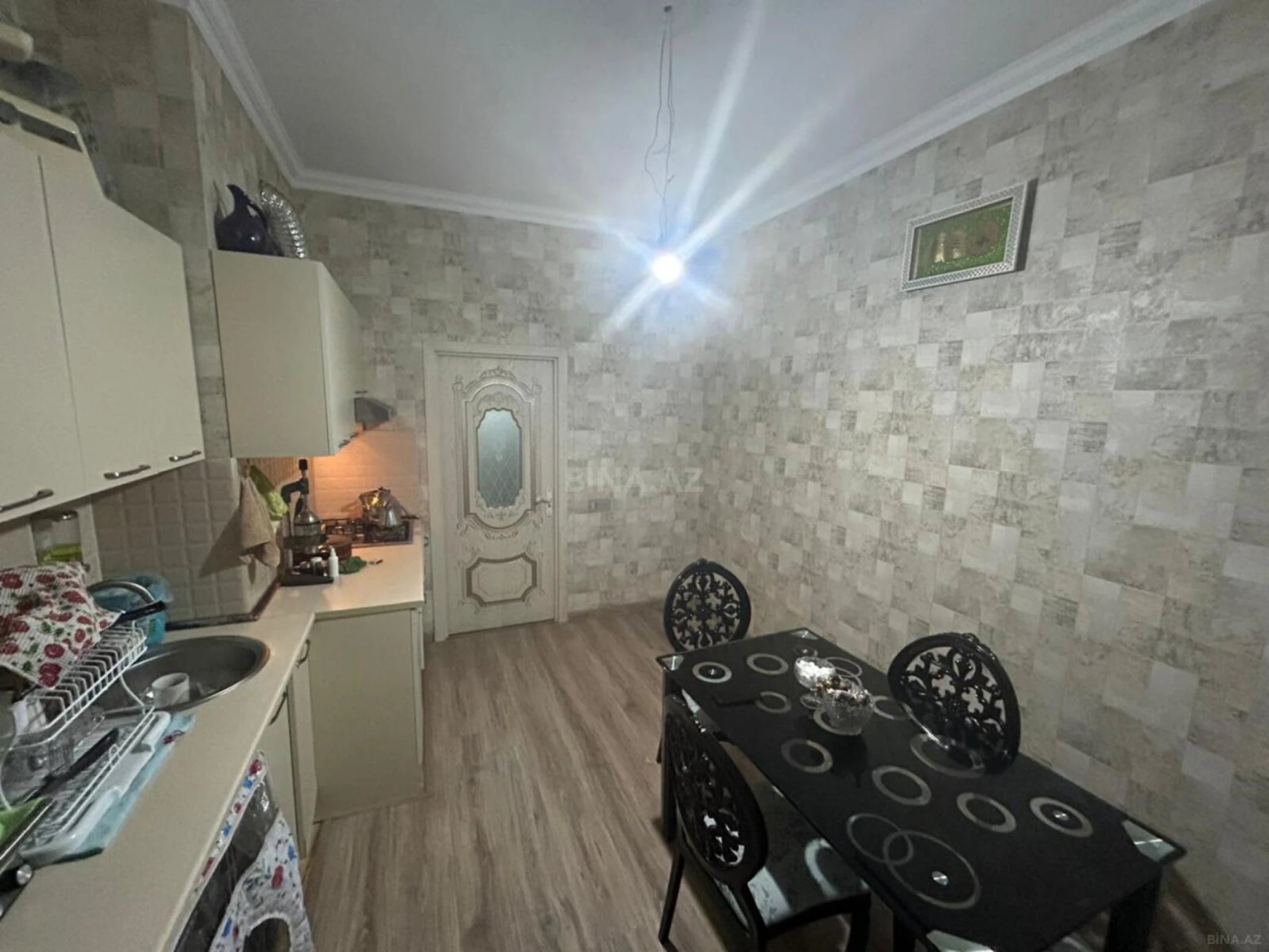 Satılır 3 otaqlı mənzil 120 m²