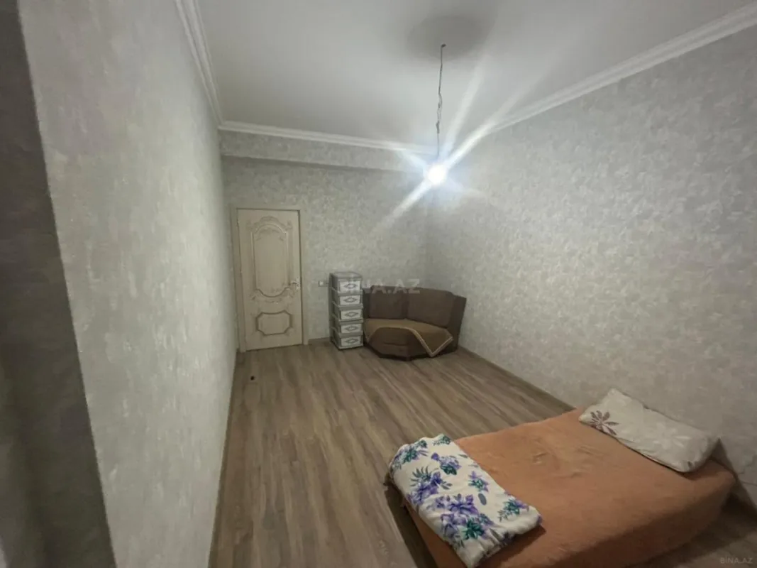 Satılır 3 otaqlı mənzil 120 m²