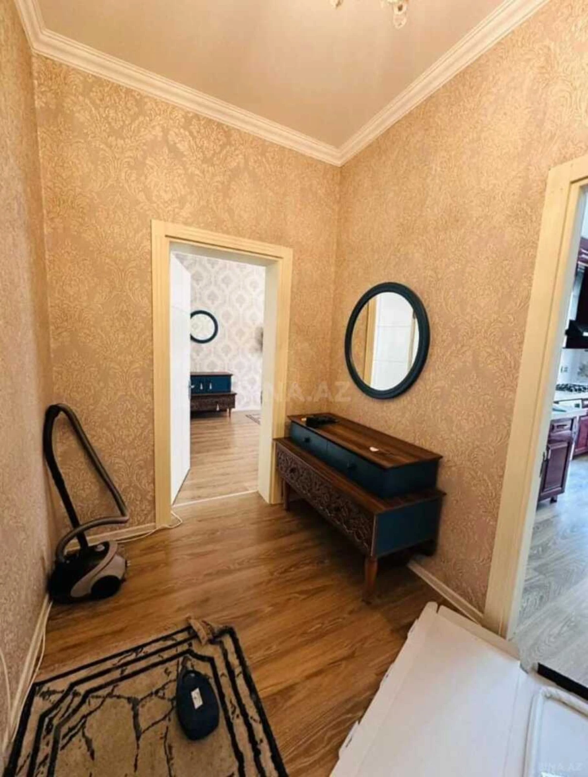 Kirayə verilir 2 otaqlı mənzil 90 m²