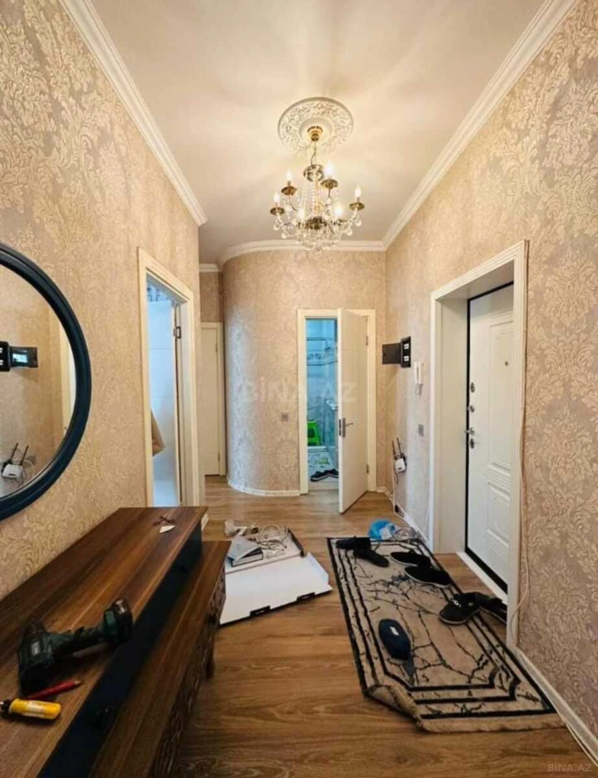 Kirayə verilir 2 otaqlı mənzil 90 m²