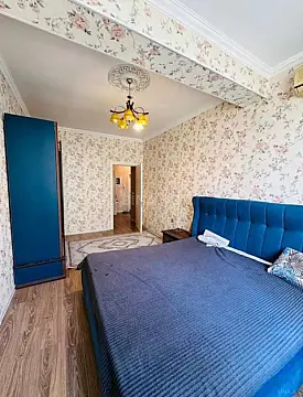 Kirayə verilir 2 otaqlı mənzil 90 m²