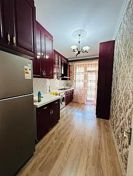 Kirayə verilir 2 otaqlı mənzil 90 m²