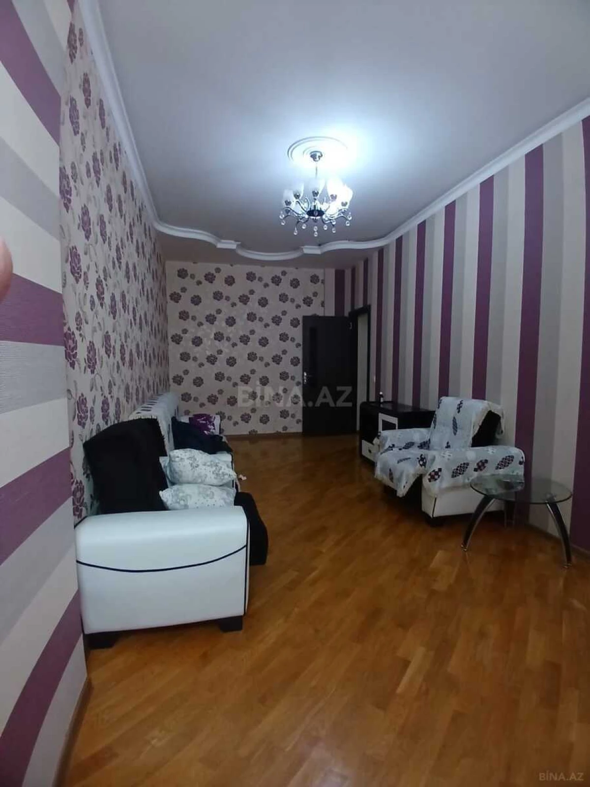 Kirayə verilir 3 otaqlı mənzil 118 m²