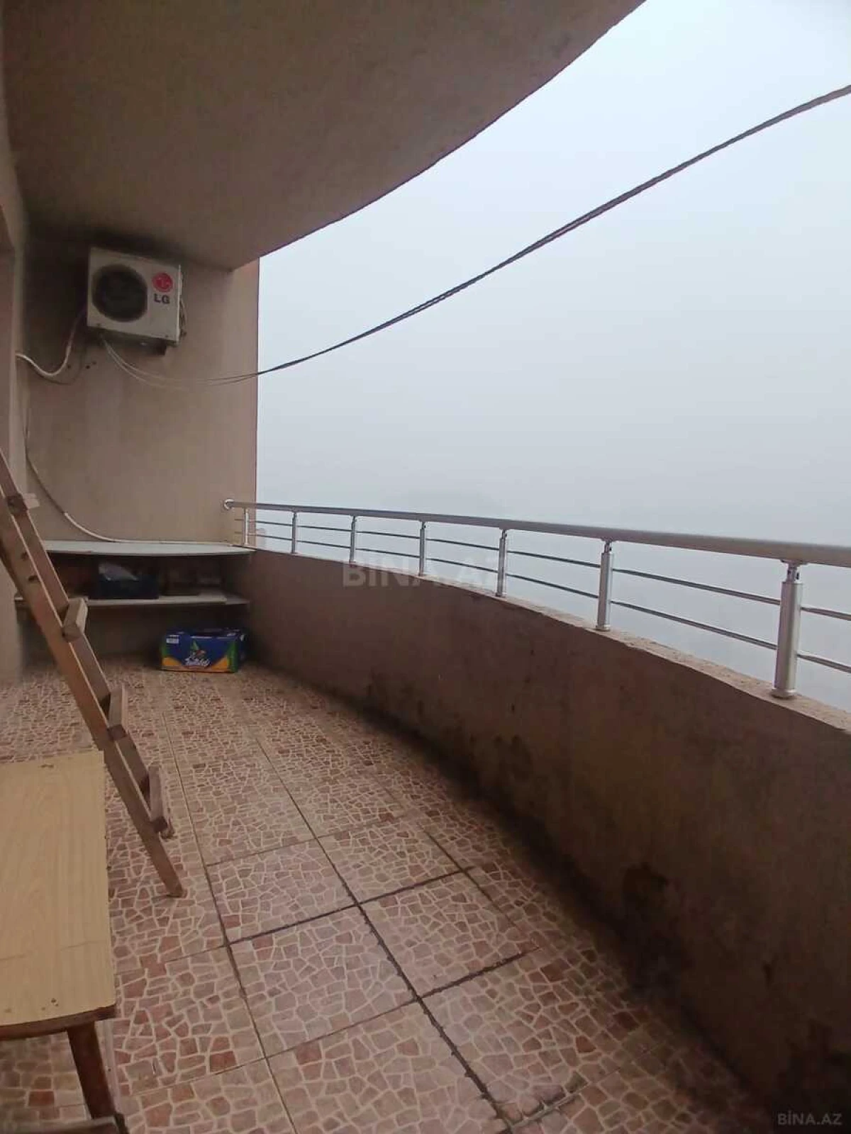 Kirayə verilir 3 otaqlı mənzil 118 m²