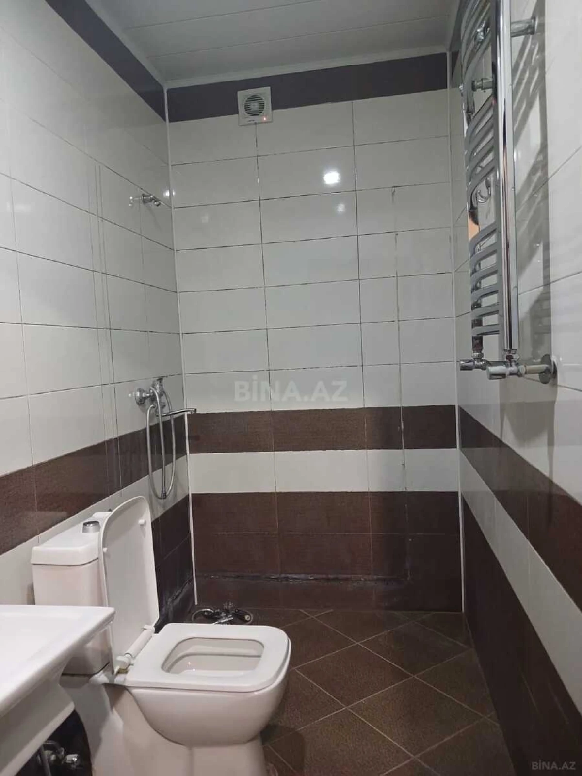 Kirayə verilir 3 otaqlı mənzil 118 m²