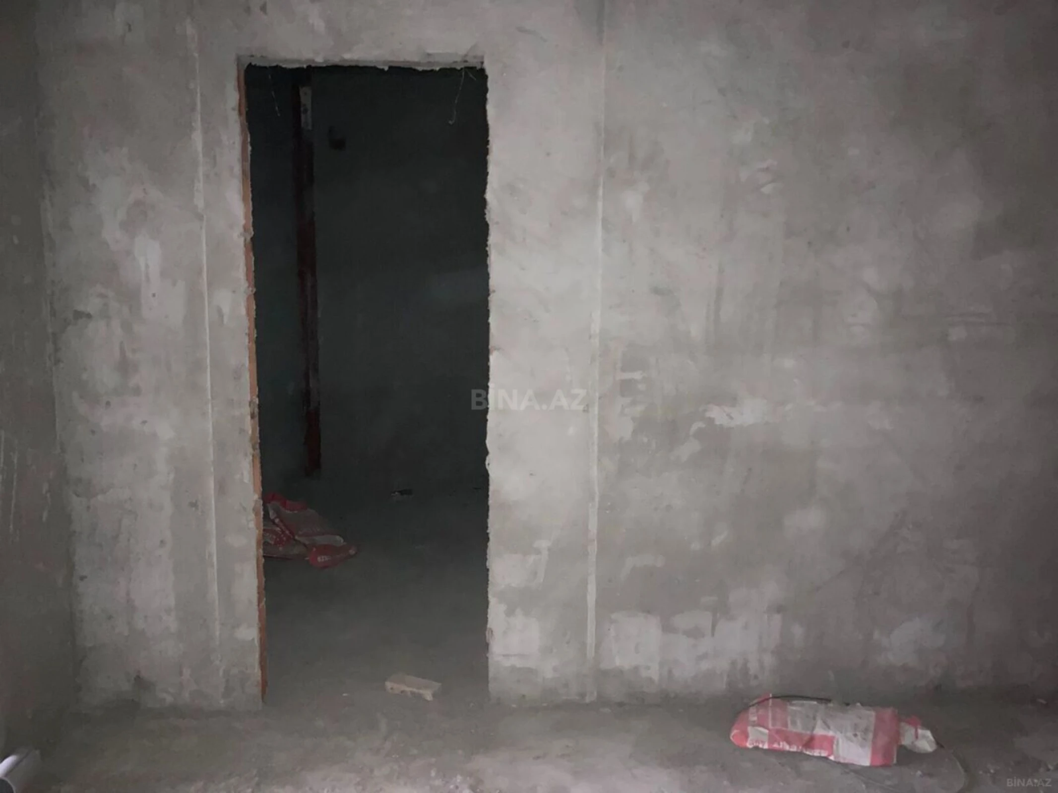 Satılır 4 otaqlı mənzil 231 m²