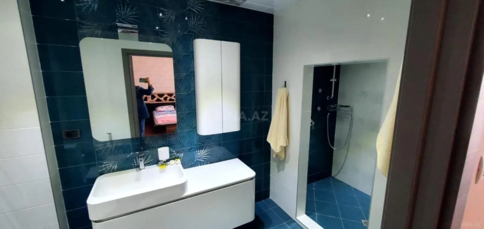 Satılır 3 otaqlı mənzil 217 m²