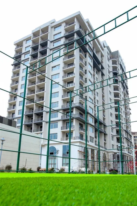 Satılır 3 otaqlı mənzil 171 m²