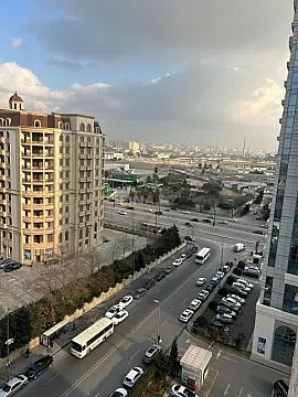 Satılır 3 otaqlı mənzil 171 m²