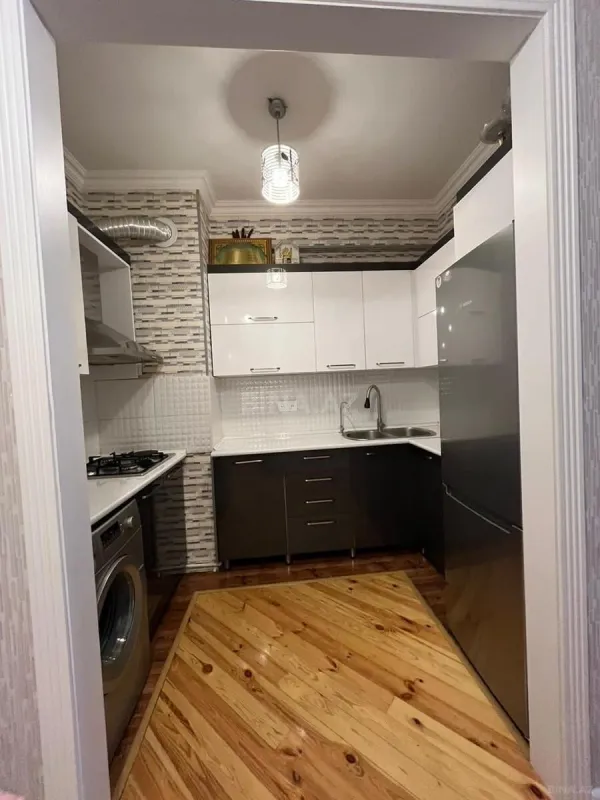 Kirayə verilir 3 otaqlı mənzil 75 m²