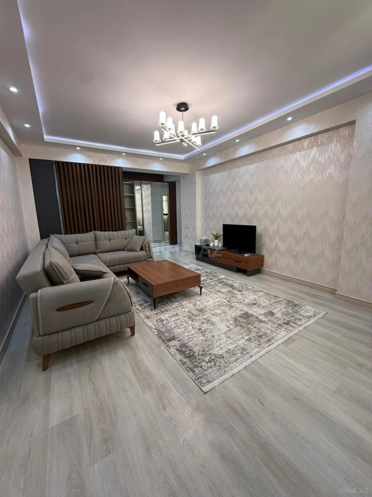 Satılır 3 otaqlı mənzil 112 m²