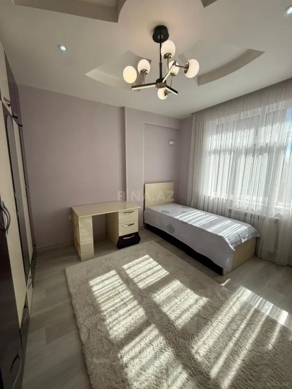 Satılır 3 otaqlı mənzil 112 m²