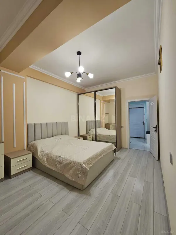 Kirayə verilir 2 otaqlı mənzil 79 m²