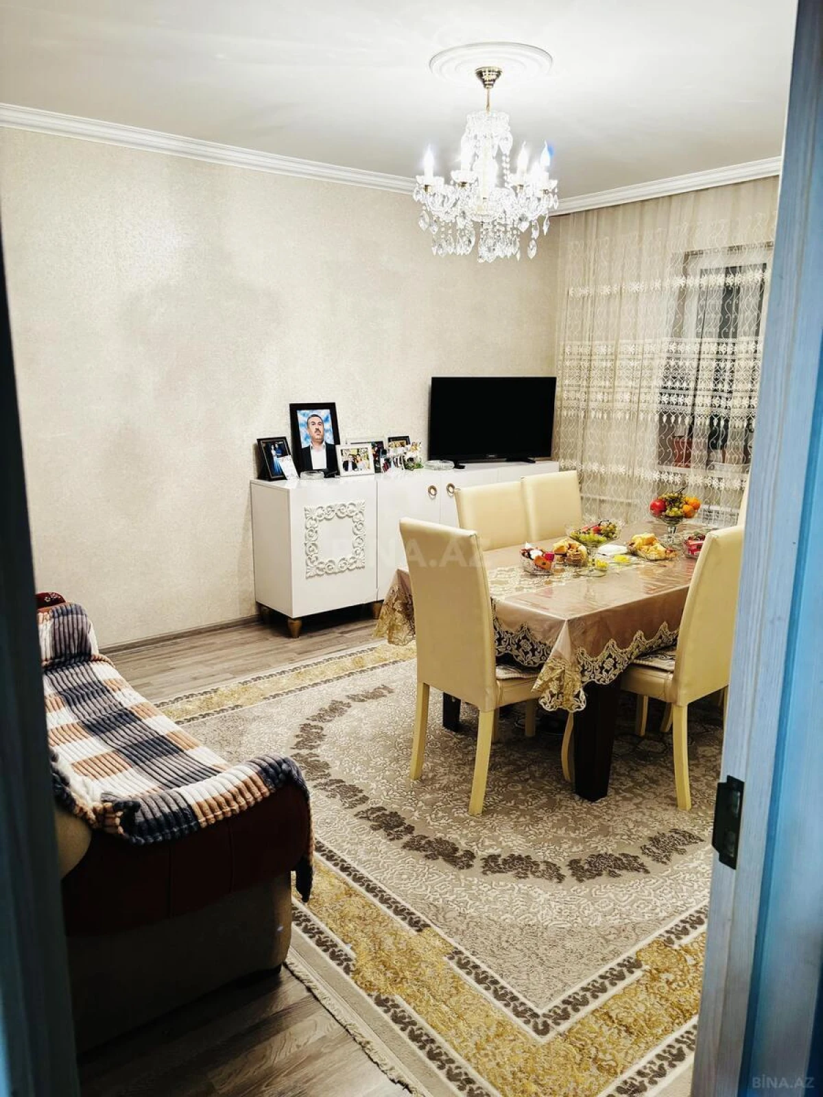 Satılır 4 otaqlı mənzil 99 m²