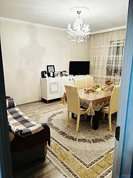 Satılır 4 otaqlı mənzil 99 m²